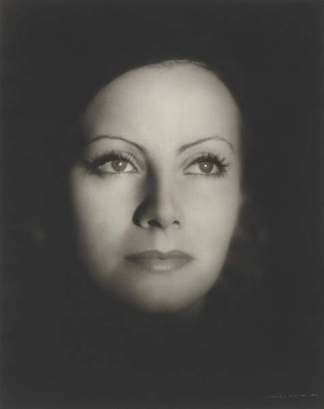 Skådespelerskan Greta Garbo. Rollporträtt ur "The Kiss"