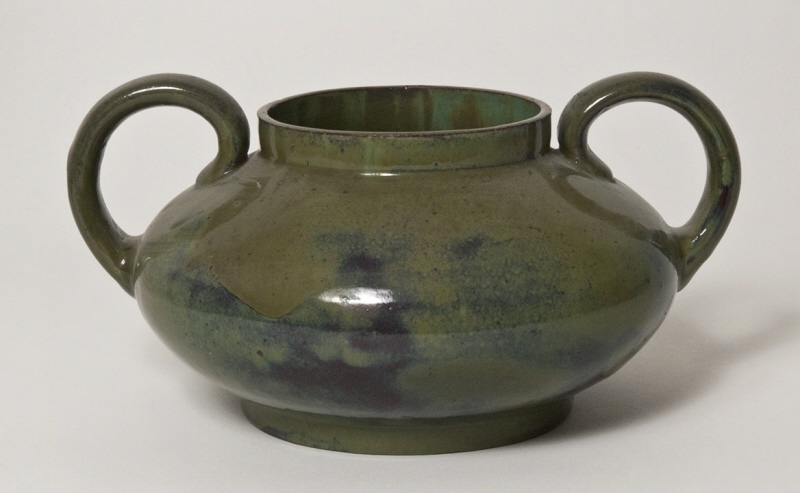 Vase with handles