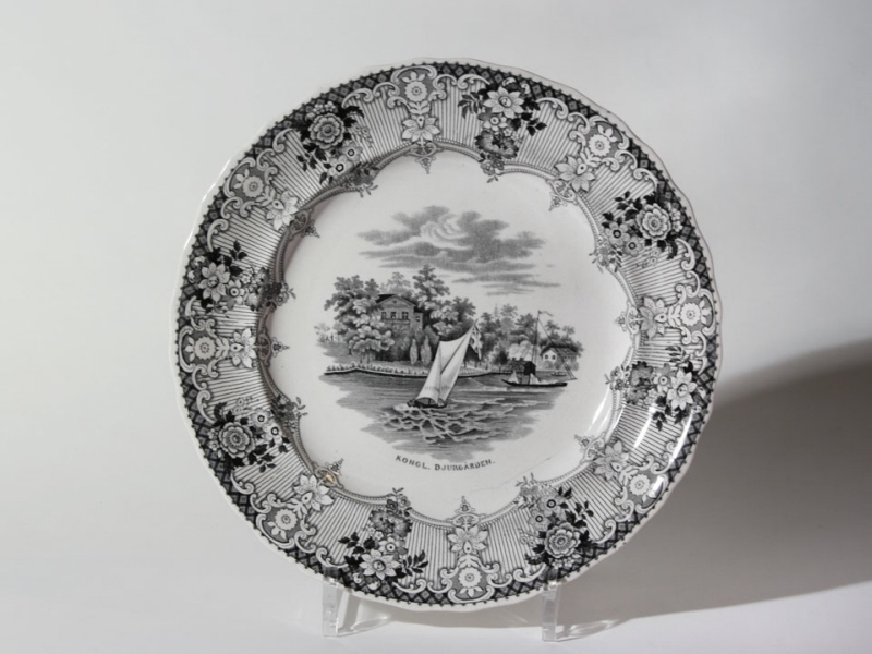 Plate with view of Royal Djurgården