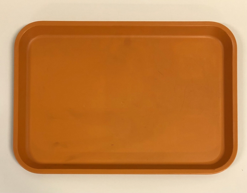 Serveringsbricka, del av flygplansservis, orange plast