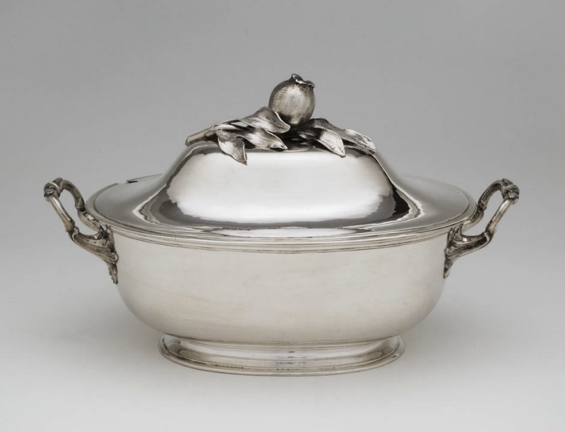 Tureen with cover