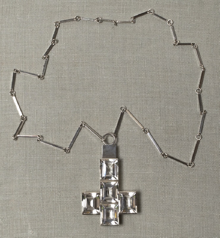Pendant necklace ”Cross of Saint Peter”