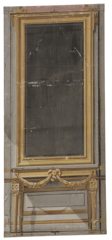 Kuliss till "En kammare", del av vägg med spegel och bord