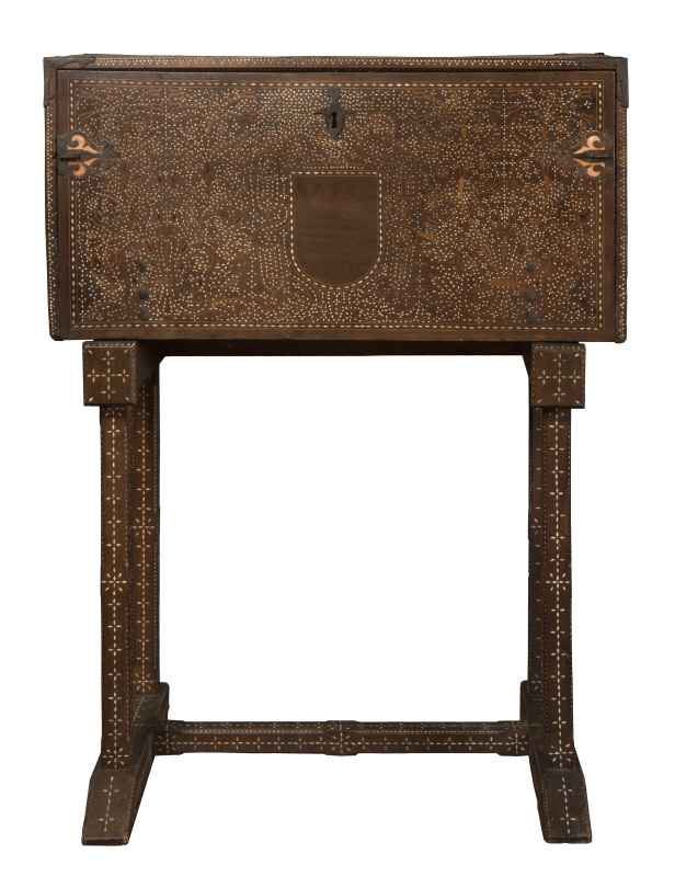 Writing stand, so called vargueño