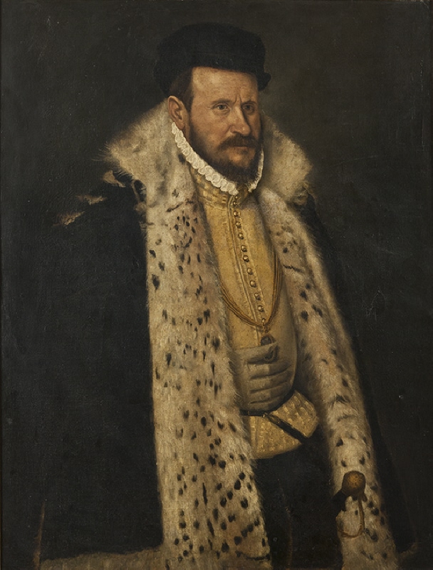 Porträtt av man i pälsbrämad kappa