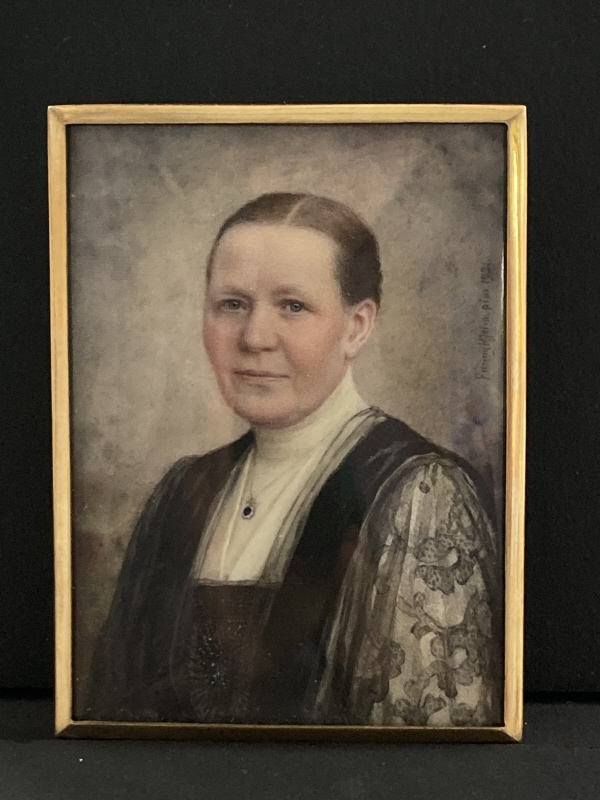 Anna E M Lindman (1859-1959), kassörska vid trafikaktiebolaget Grängesberg-Oxelösunds i Stockholm