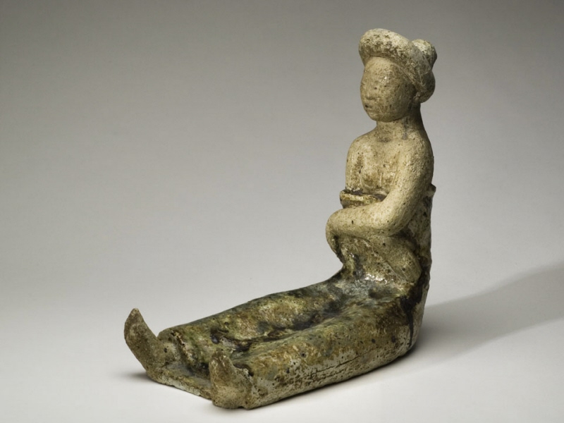 Skulptur, sittande kvinna