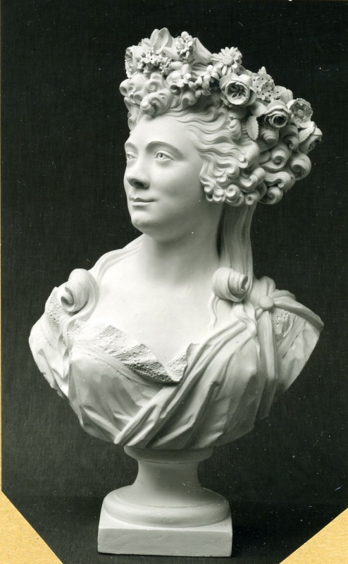 Ung flicka med blomsterkrans om huvudet (1784)