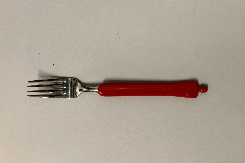 Prototyp till bestick, gaffel, plastskaft i form av manskropp, röd