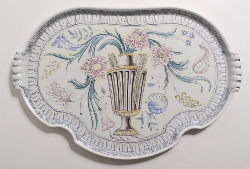 Tray with vase motif