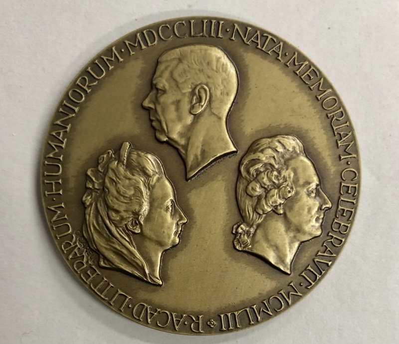 Minnesmedalj för Kungliga Svenska Vitterhetsakademiens 200-års jubileum