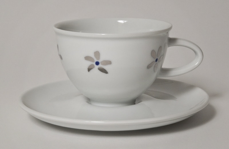 Coffeecup with saucer ”Qvint”