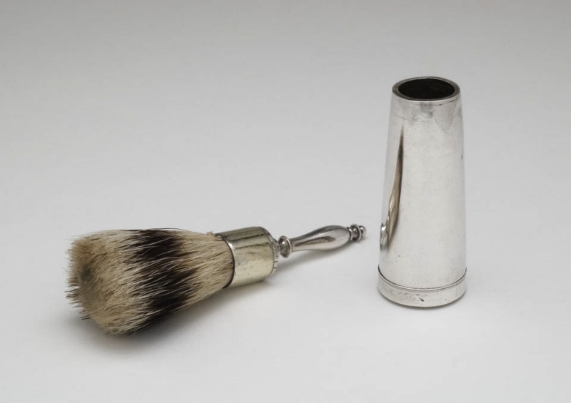 Shaving brush with cover