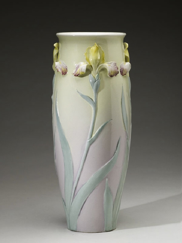 Vase with iris